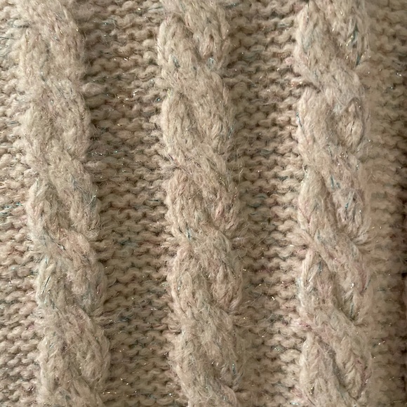 Zara sweater - Picture 4 of 4